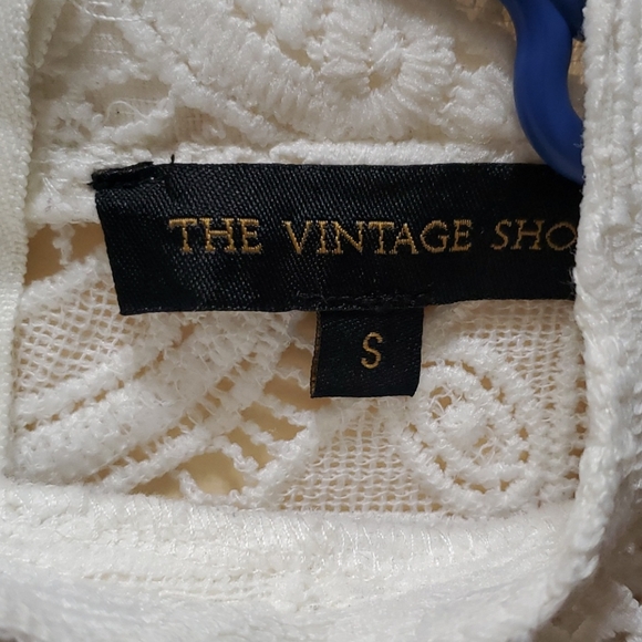 Dresses - Picture 3 of 5